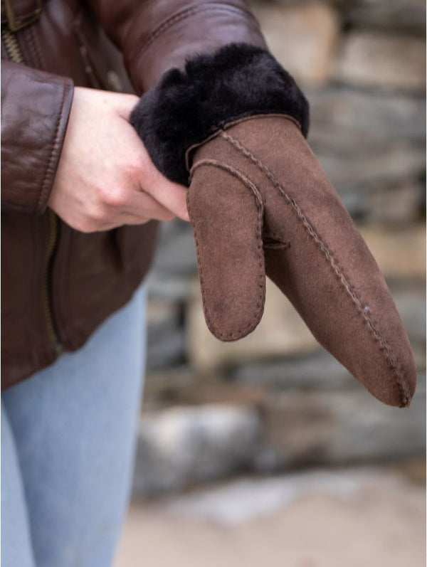 Elsie Dark Brown Sheepskin Mittens