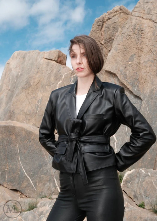 Selene – Women’s Black Oversized Cropped Belted Leather Blazer