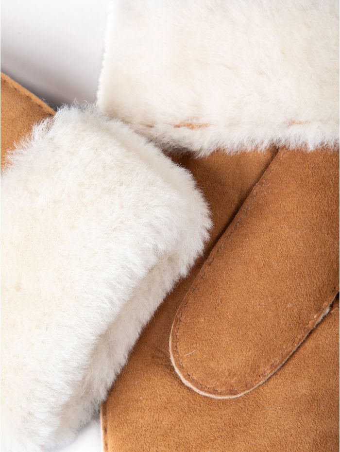 Elsie tan sheepskin mittens, wool lining detail — OX & ARMOR