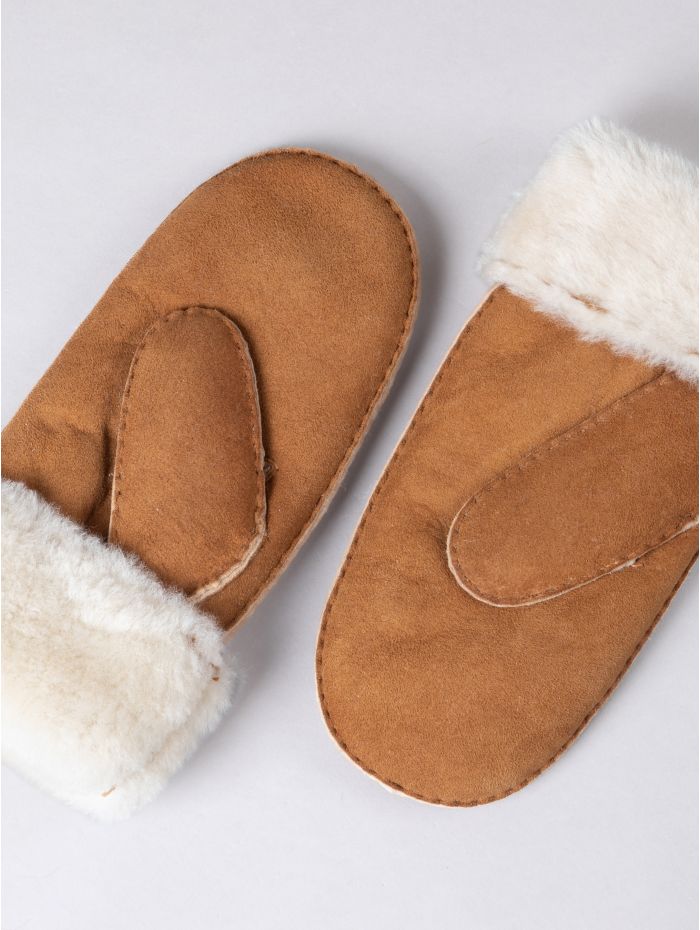 Elsie tan sheepskin mittens, detail — OX & ARMOR