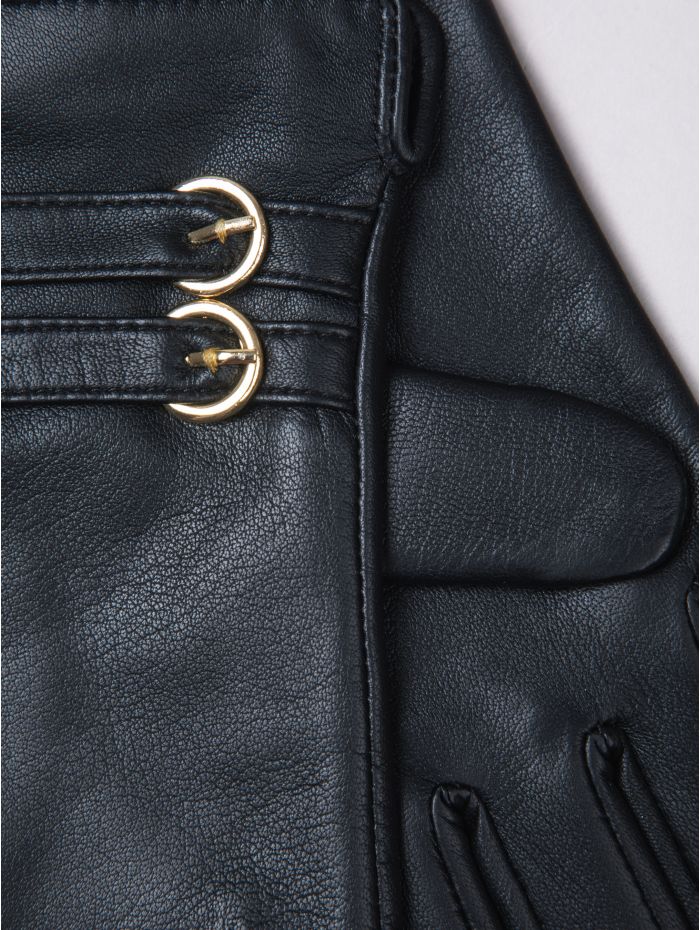 Twin buckle black leather gloves, detail — OX & ARMOR